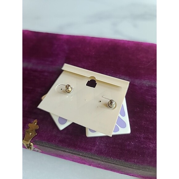 Purple And White Animal Print Plastic Earrings Vintage NOS - Picture 5 of 10